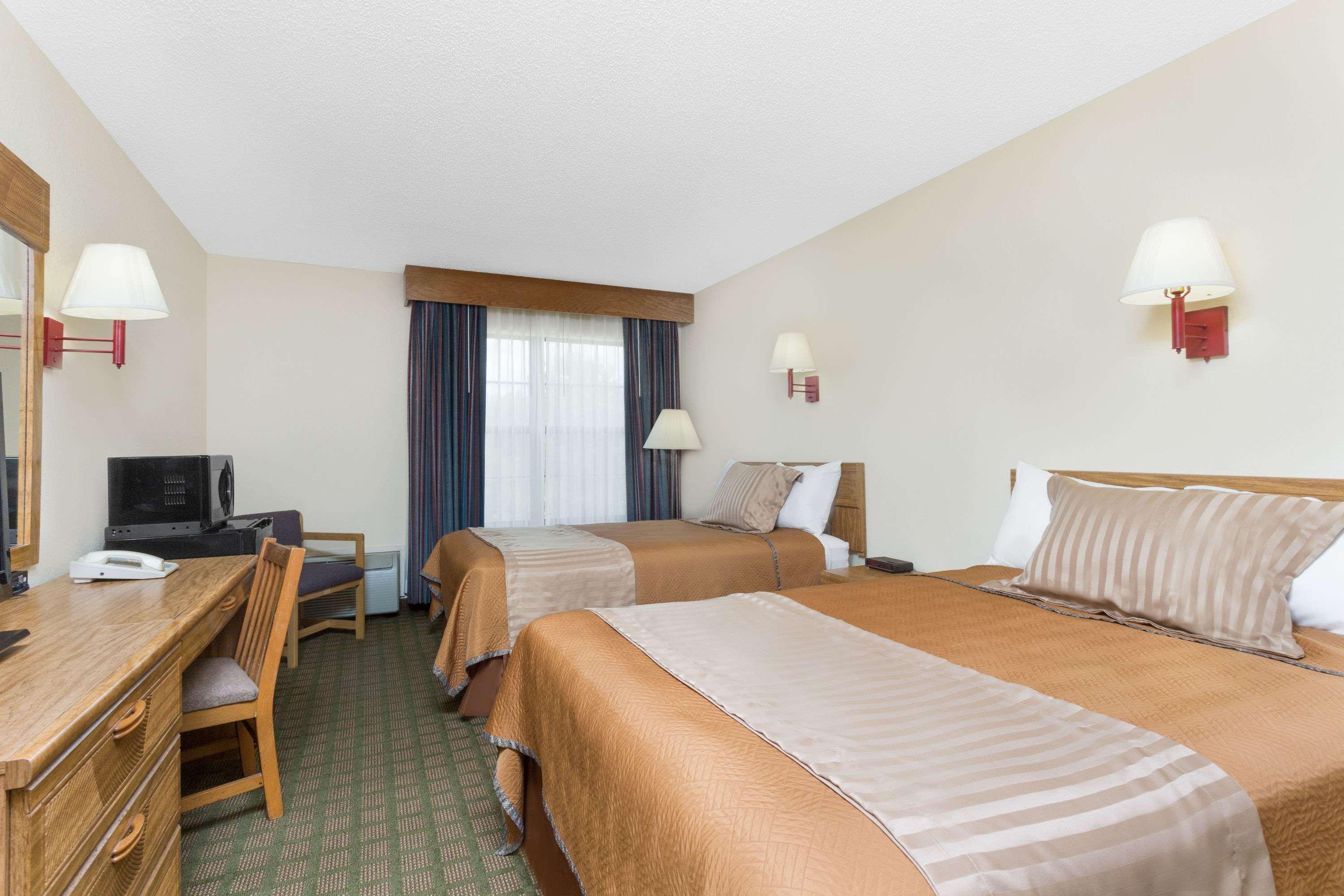 Travelodge By Wyndham Perry National Fairgrounds Area I-75 Exteriör bild