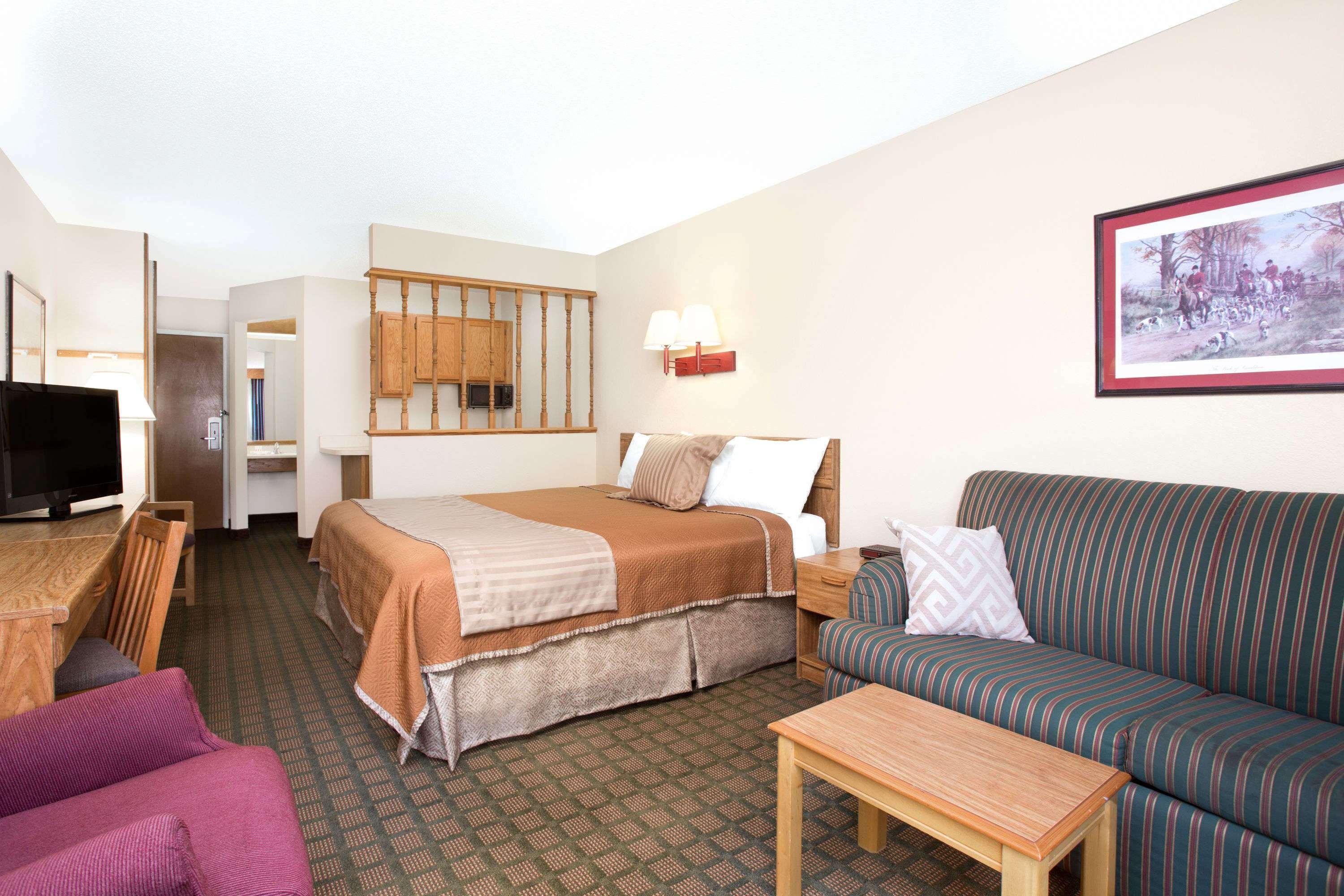 Travelodge By Wyndham Perry National Fairgrounds Area I-75 Exteriör bild