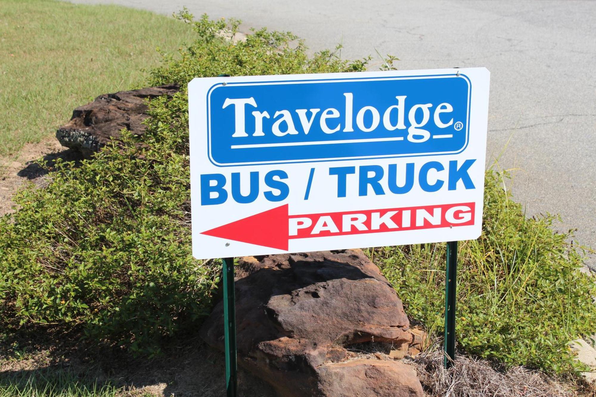 Travelodge By Wyndham Perry National Fairgrounds Area I-75 Exteriör bild